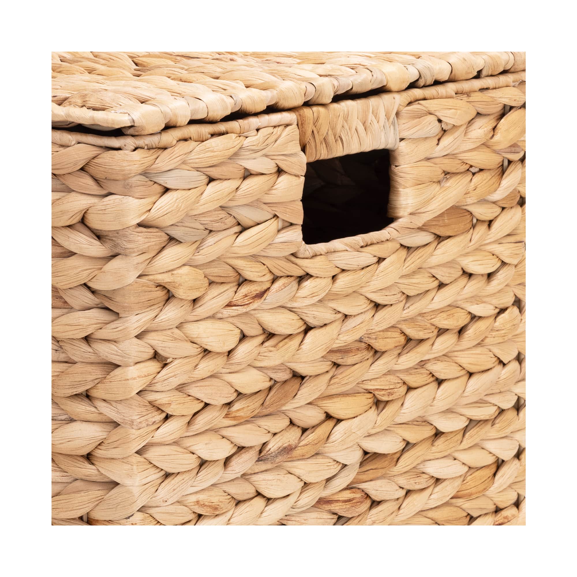 Seville Classics Medium Water Hyacinth Bin with Lid